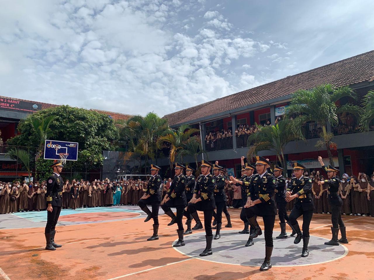 Penampilan Memukau Pasheman 90 di SMPN 2 Garut
