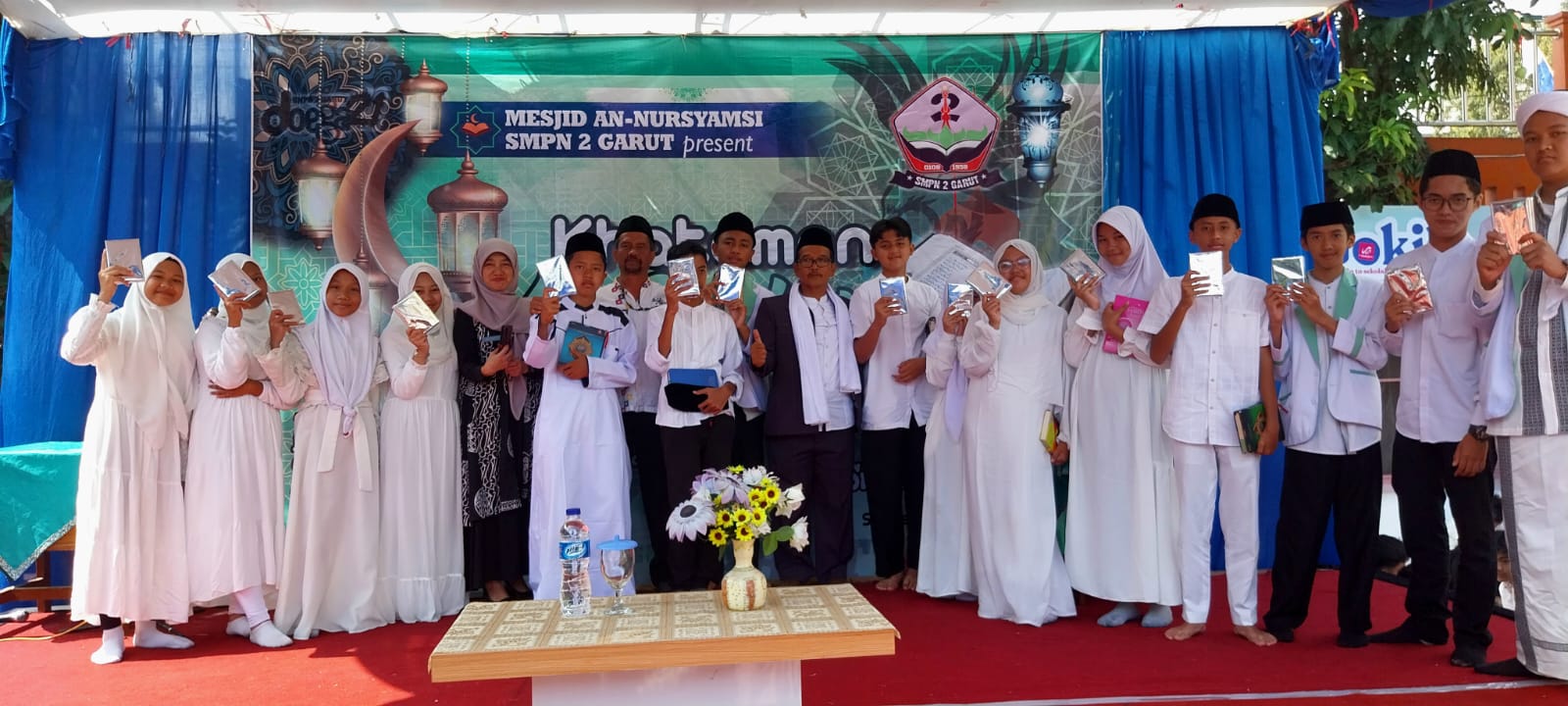 Jumat Mubarak: SMPN 2 Garut Adakan Acara Khataman Quran