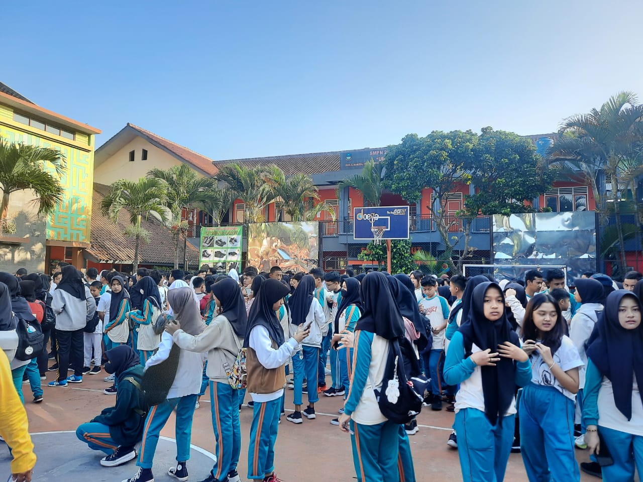 Ikatan Alumni Doega Rayakan Ulang Tahun ke-65 SMPN 2 Garut dengan Acara Jalan Santai