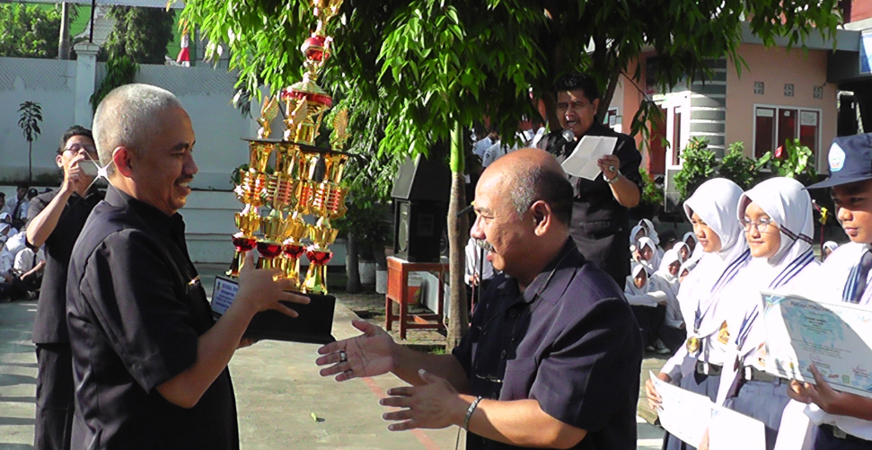Juara Umum Kejuaraan Renang Piala Jas Wakil Bupati 2016